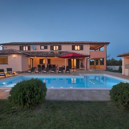 Villa Amber Rojnici ภายนอก รูปภาพ