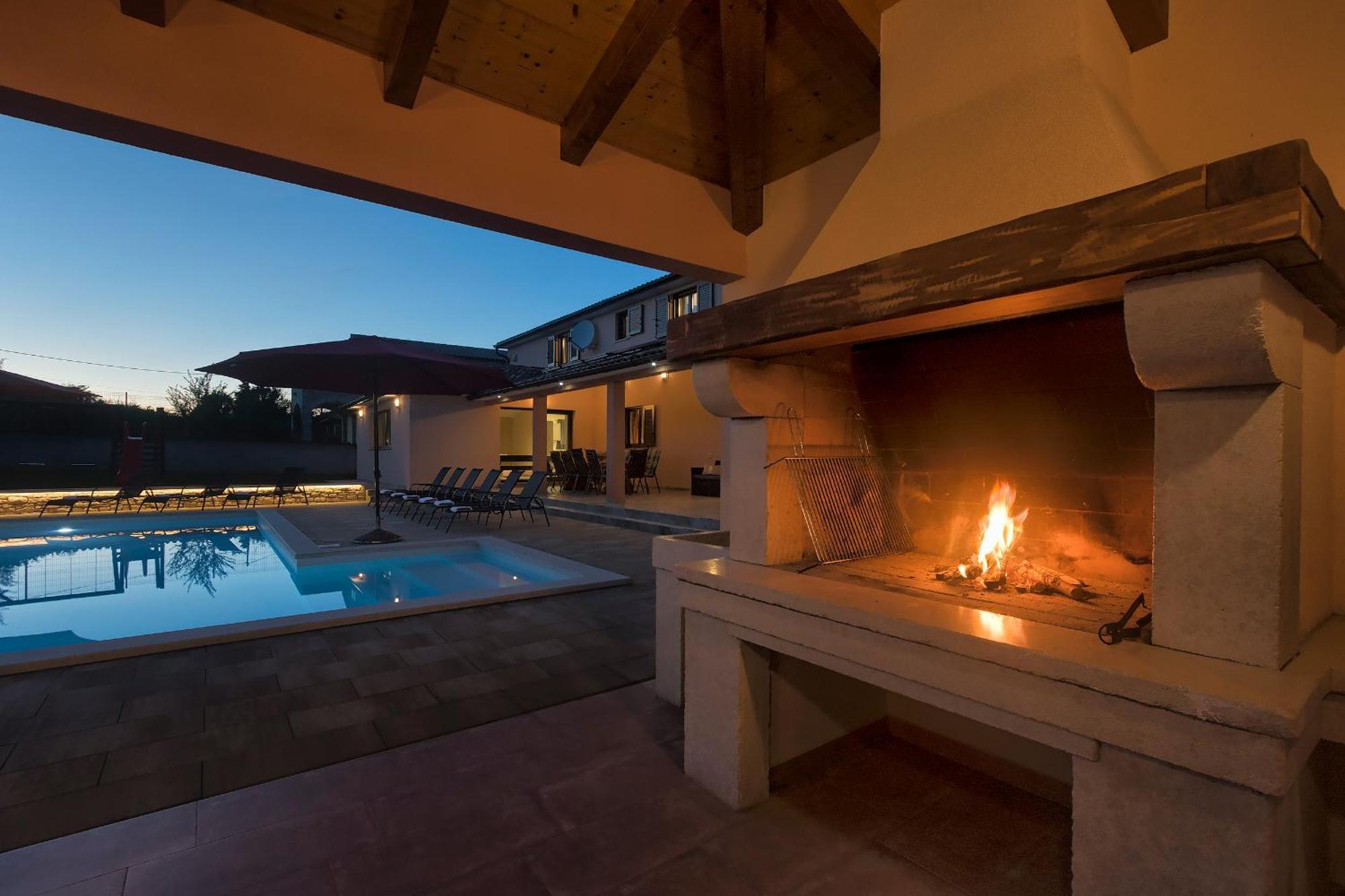 Villa Amber Rojnici ภายนอก รูปภาพ