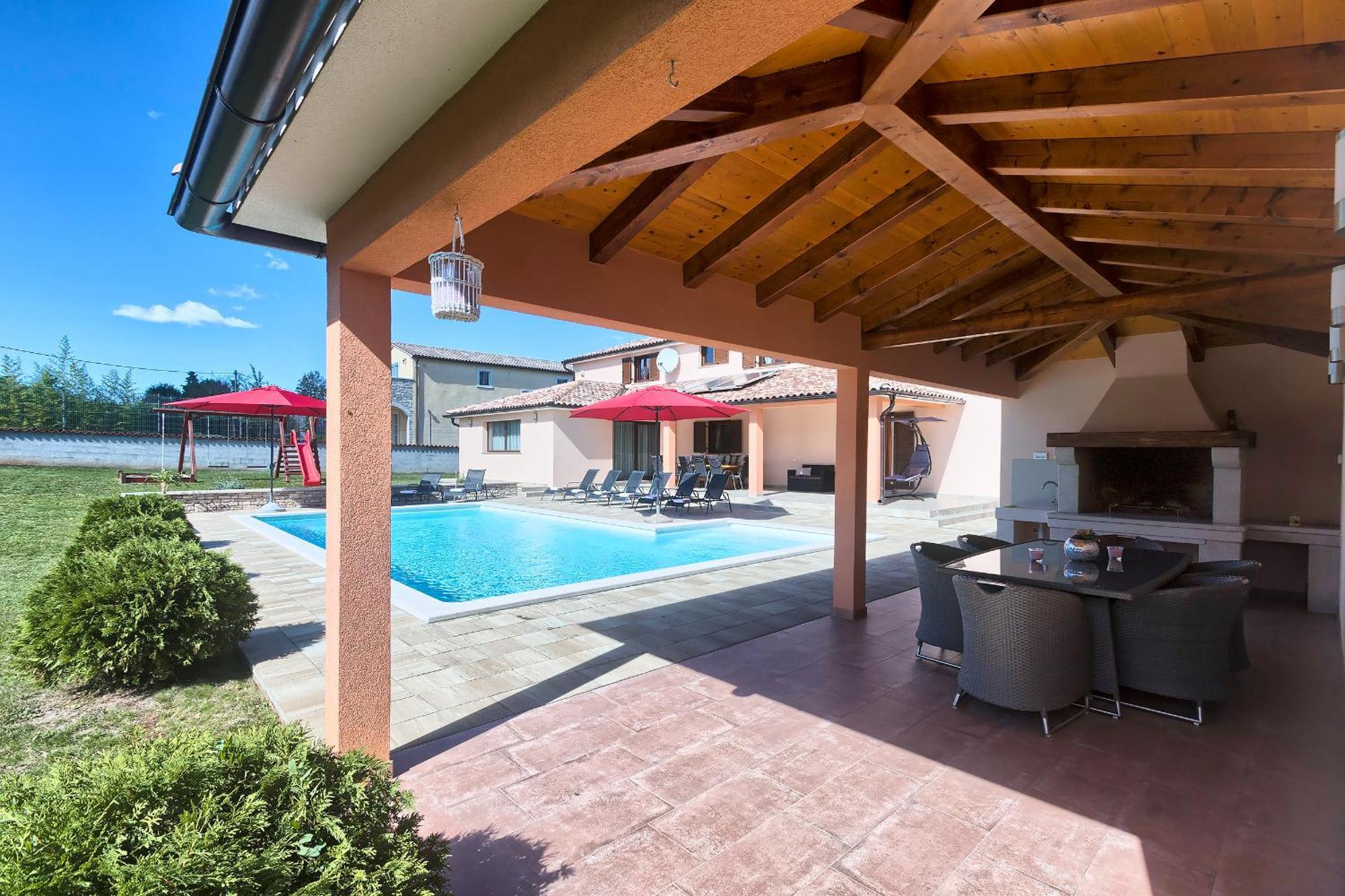 Villa Amber Rojnici ภายนอก รูปภาพ